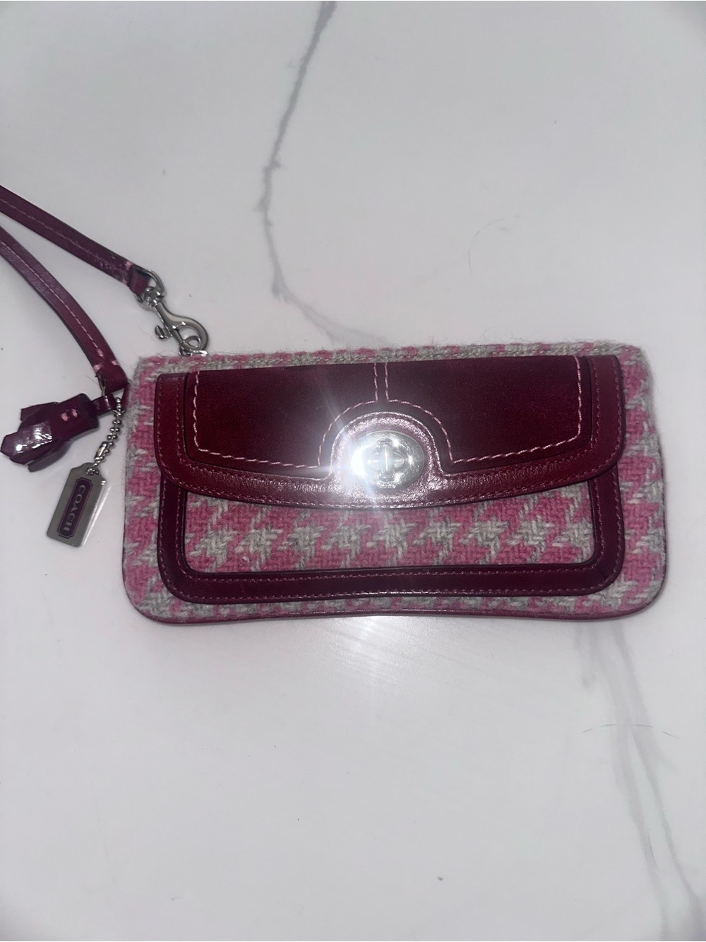 Coach vintage hampton Pink Tweed Turnlock Wristlet